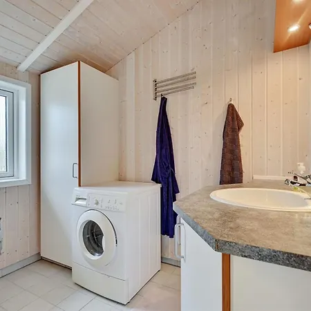 Σπίτι διακοπών Sitka - 250m From The Sea By Interhome